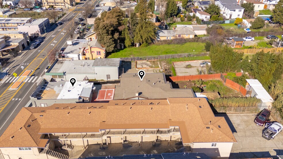 More Photos Of 8016 MacArthur Blvd, Oakland Apartments For Sale
