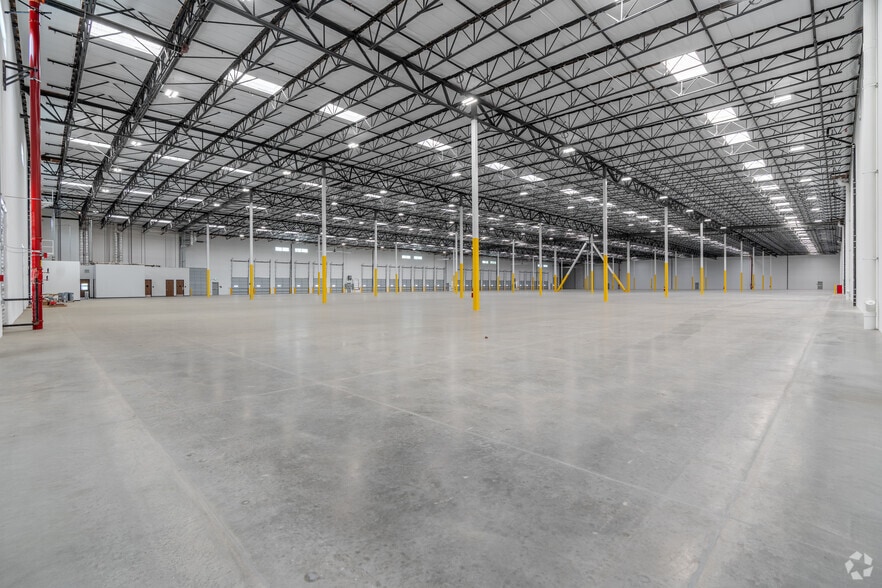 More Photos Of 12772 San Fernando Rd, Sylmar Warehouse For Sale