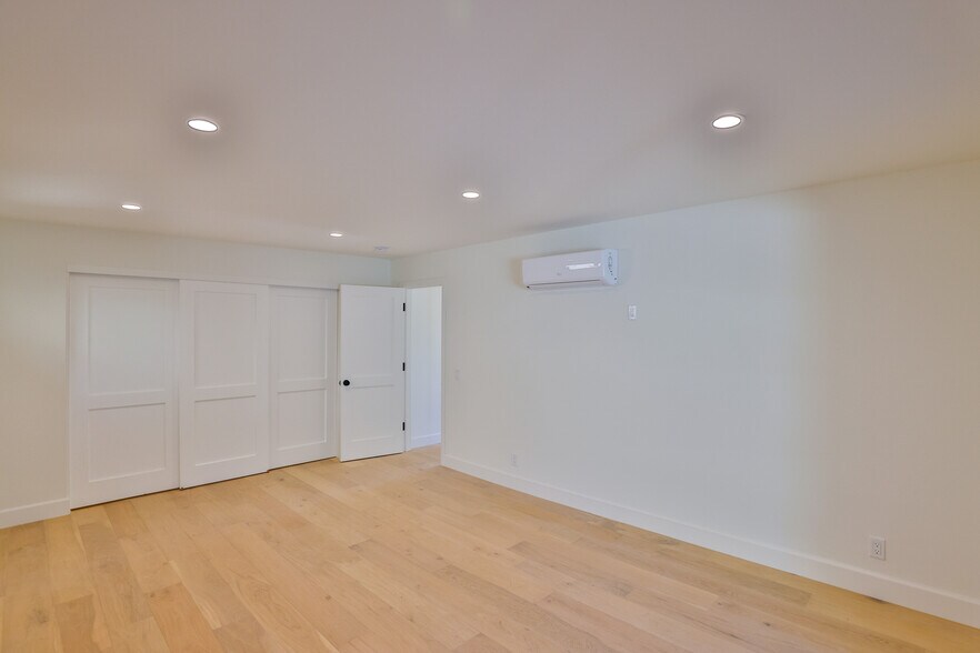 More Photos Of 22227 Pacific Coast Hwy, Malibu Apartments For Sale