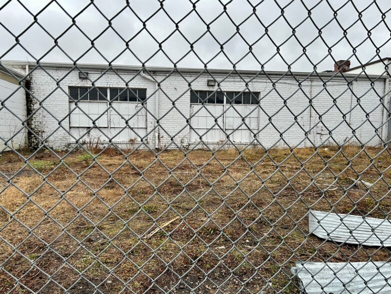 More Photos Of 1201 N 25th St, Richmond Freestanding For Sale