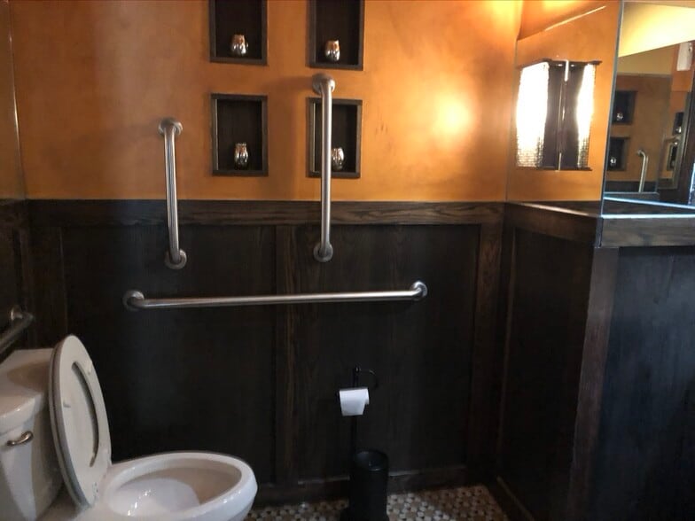 More Photos Of 1715 E Main St, Mohegan Lake Restaurant For Sale