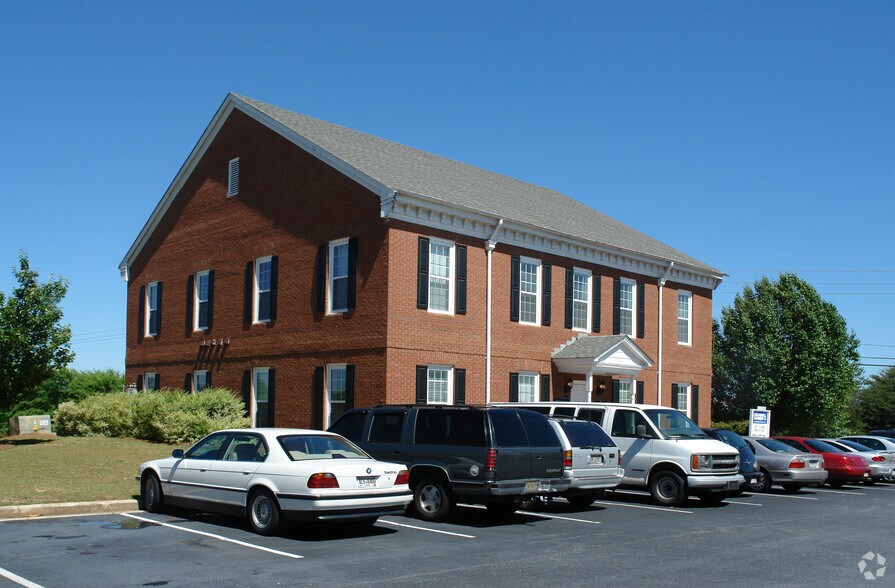 More Photos Of 7171 Jonesboro Rd, Morrow Office For Lease