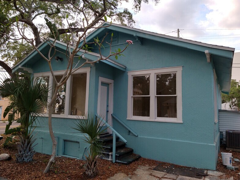 More Photos Of 801 Turner St, Clearwater Office For Lease
