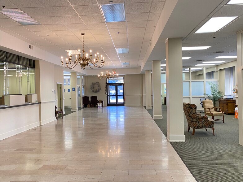 More Photos Of 118 N Liberty St, Jackson Coworking Space