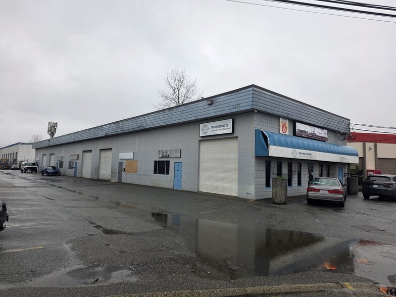 More Photos Of 20131-20133 Industrial Ave, Langley Warehouse For Lease