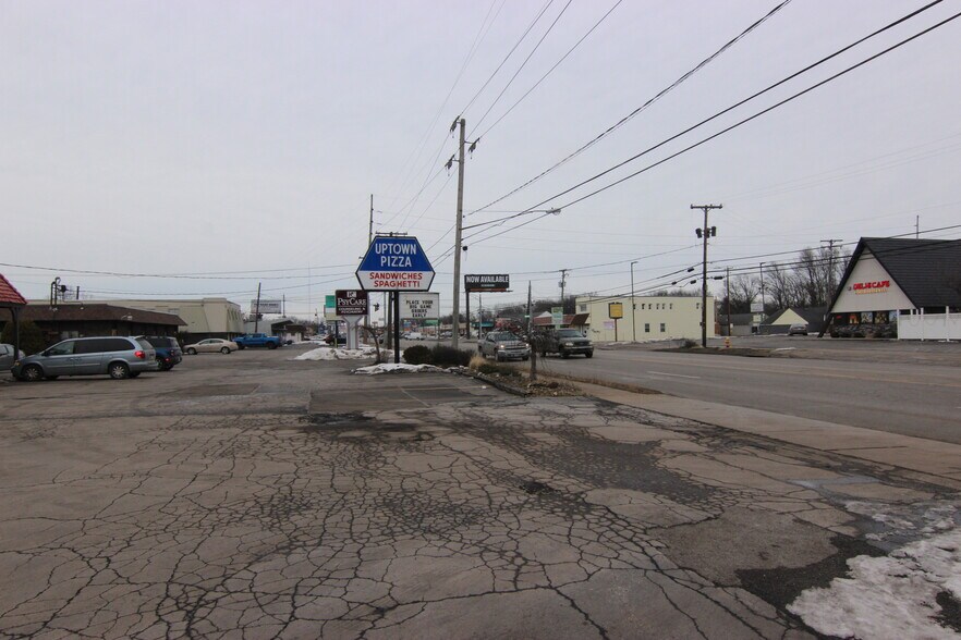 More Photos Of 2900 Belmont Ave, Youngstown Office For Sale