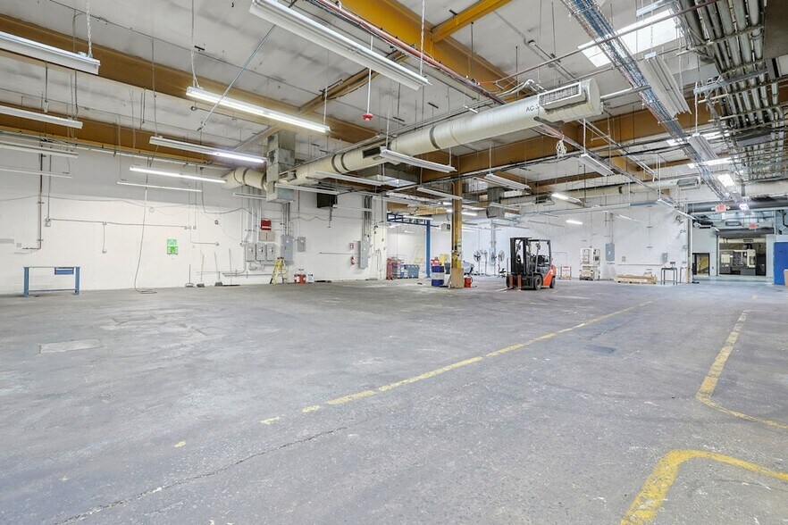More Photos Of 1 Lawton St, Yonkers Manufacturing For Sale