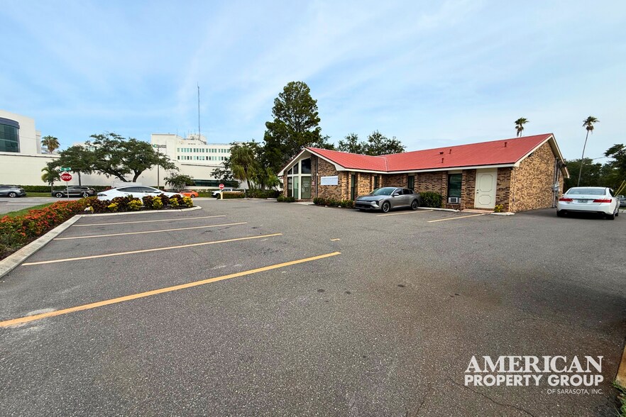 More Photos Of 203 3rd Ave, Bradenton Medical For Lease