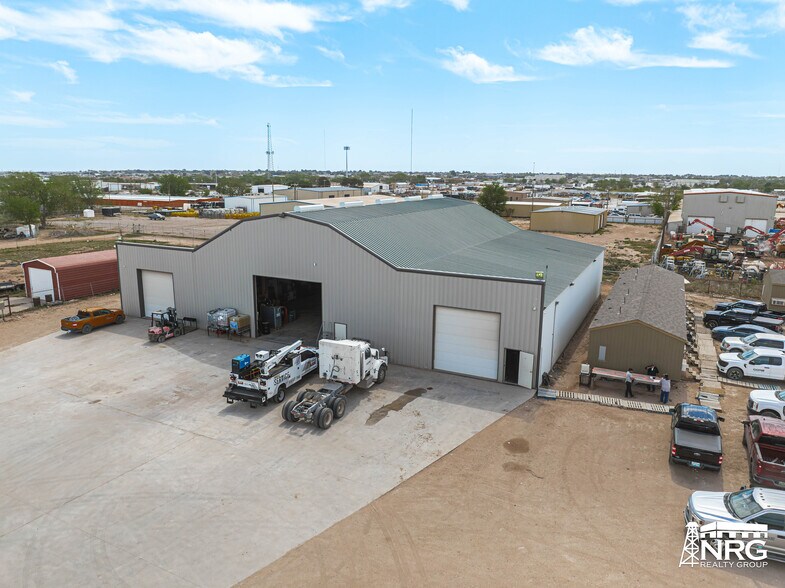 More Photos Of 1113 Dayton Rd, Midland Warehouse For Sale