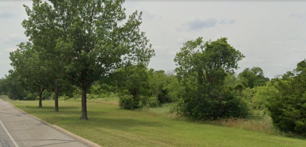 More Photos Of 1600 Ennis, Ennis Land For Sale