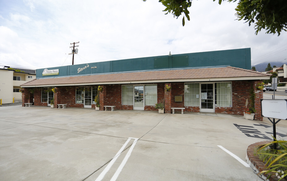 Primary Photo Of 4105 Ocean View Blvd, Montrose Office For Lease