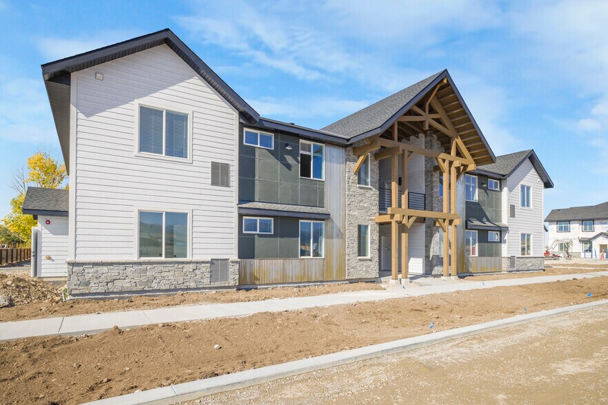 More Photos Of 201 E Ross Ave, Driggs Multifamily For Sale