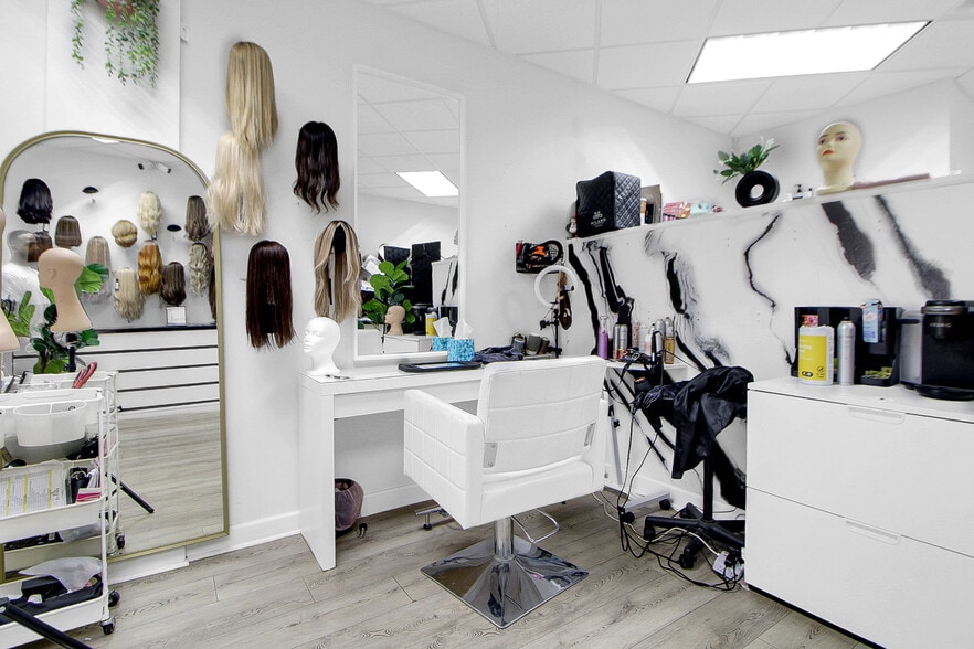 More Photos Of 3359-3399 Sheridan St, Hollywood Storefront For Lease