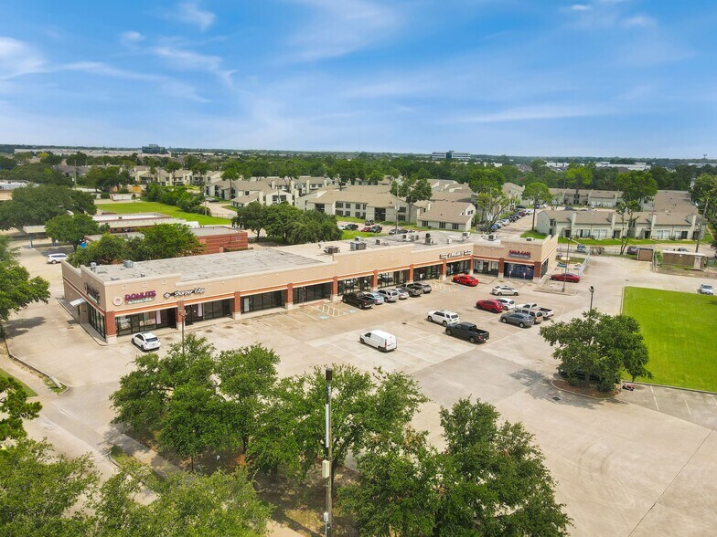 More Photos Of 7306 W Tidwell Rd, Houston Unknown For Lease