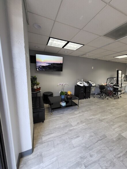 More Photos Of 23601 Moulton Pky, Laguna Hills Medical For Lease