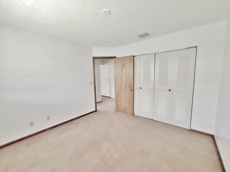 More Photos Of 5845-5849 Tyler St, Hollywood Apartments For Sale