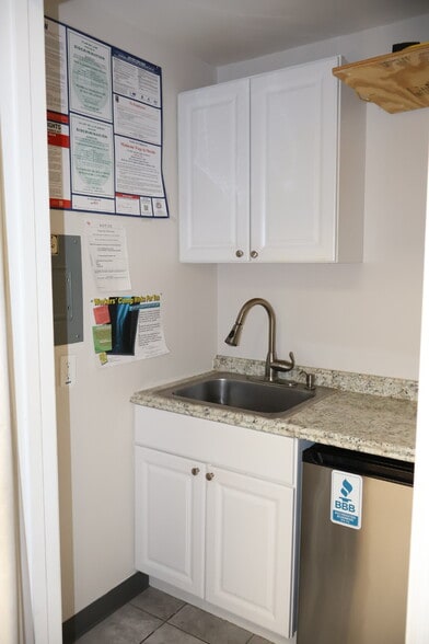 More Photos Of 13555 Automobile Blvd, Clearwater Medical For Lease