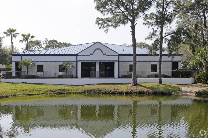 More Photos Of 6497 Parkland Dr, Sarasota Office For Lease