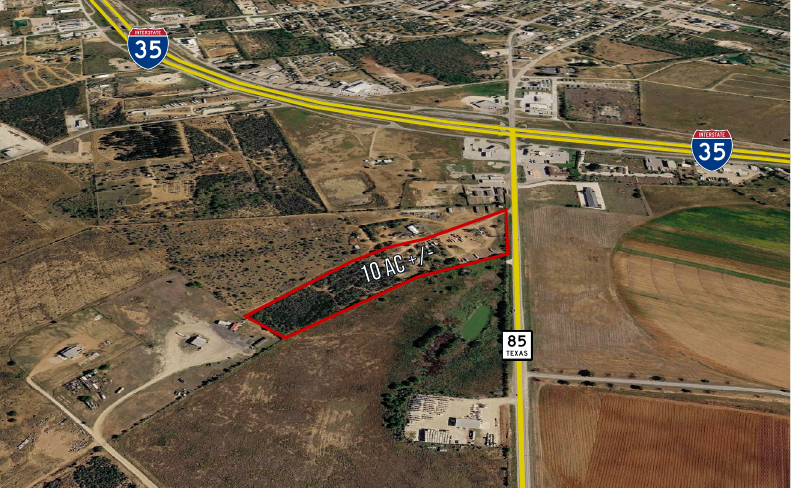 More Photos Of 1160 Highway 85, Dilley Land For Sale