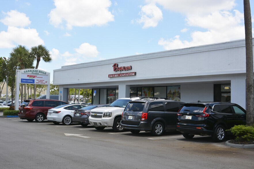 More Photos Of 6401-6493 Stirling Rd, Davie Unknown For Lease