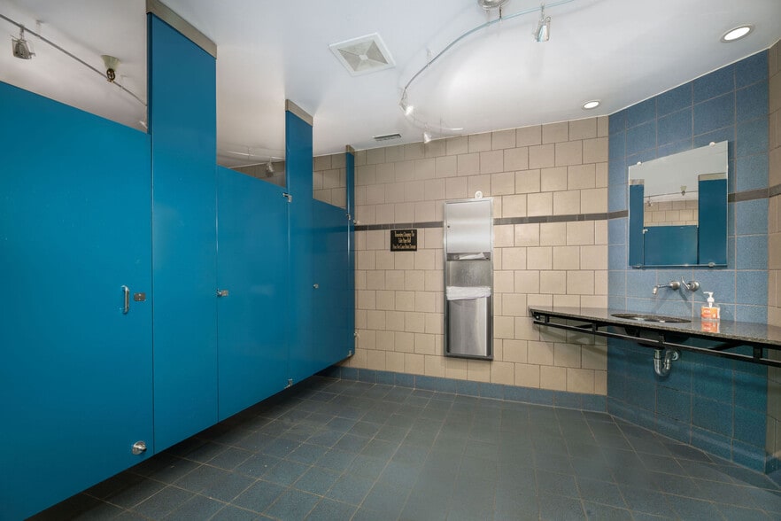 More Photos Of 870 Gold Flat Rd, Nevada City Research And Development For Sale