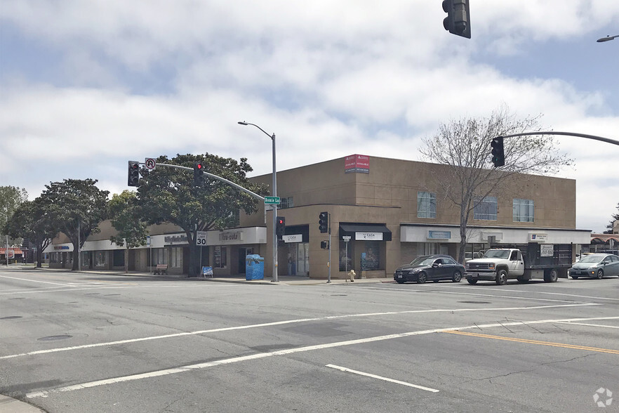 Primary Photo Of 945 S Main St, Salinas Storefront For Lease