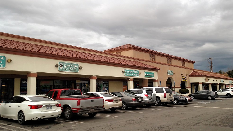 Primary Photo Of 1105-1131 W Main St, Santa Maria General Retail For Lease