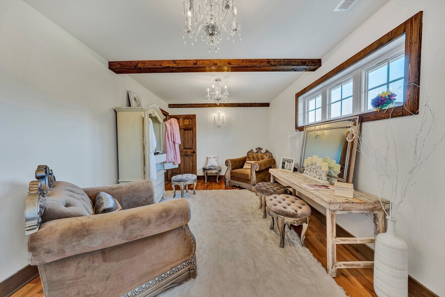 More Photos Of 9945 Brooks Mill Rd, Burnt Chimney Specialty For Sale