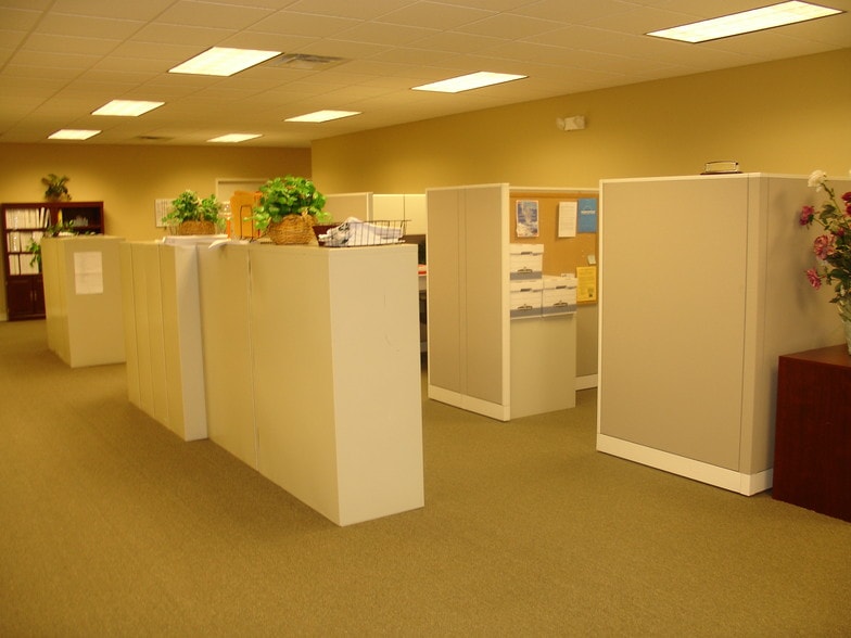 More Photos Of 7807 Baymeadows Rd E, Jacksonville Medical For Sale