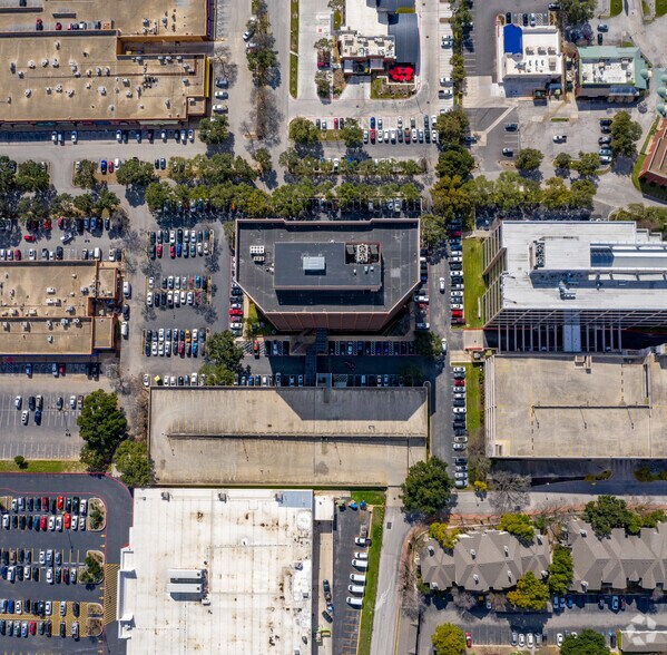 More Photos Of 9901 W Interstate 10, San Antonio Office Residential For Lease