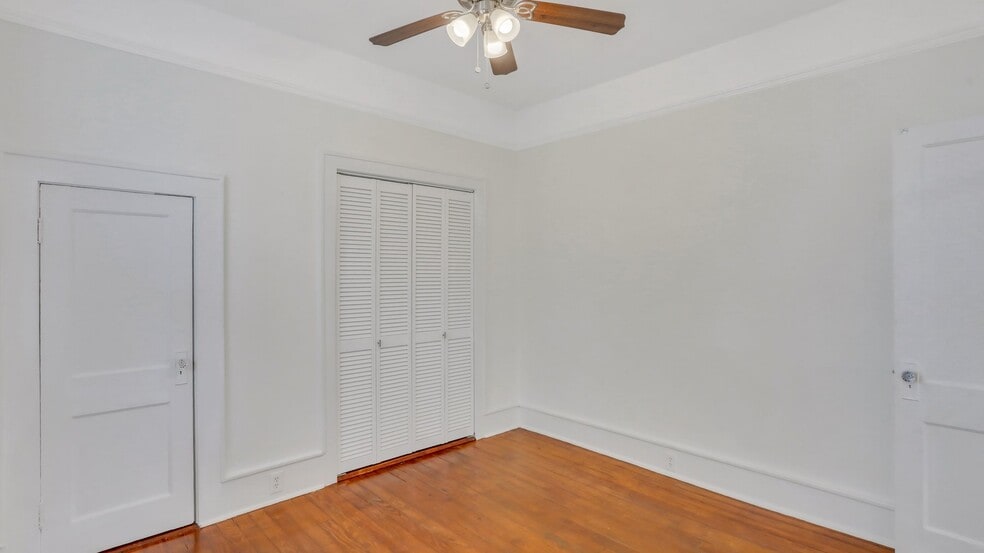 More Photos Of 923 E Park Ave, Savannah Apartments For Sale