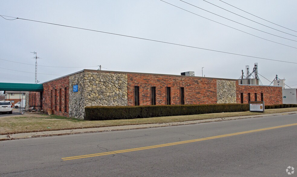 Primary Photo Of 215-225 S Allison Ave, Xenia Medical For Sale