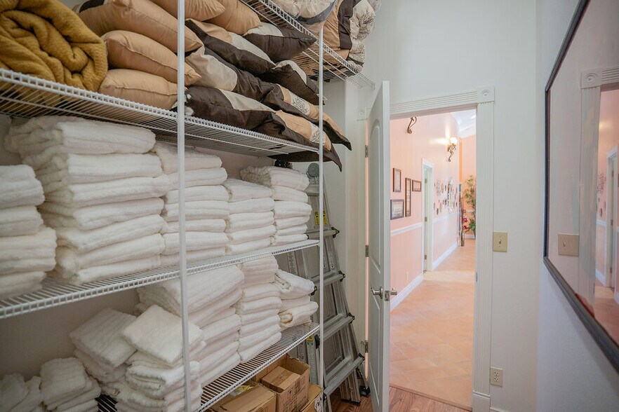 More Photos Of 455 Division St, Fairbanks Specialty For Sale