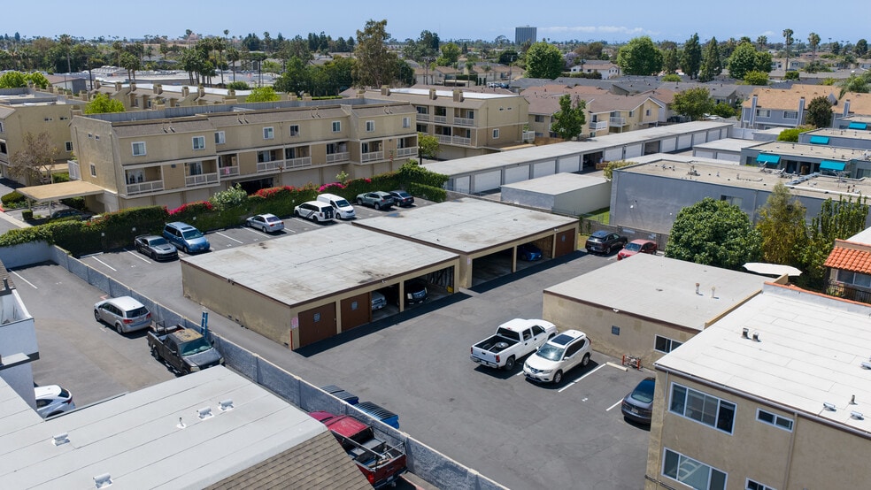 More Photos Of 291-293 Avocado St, Costa Mesa Apartments For Sale