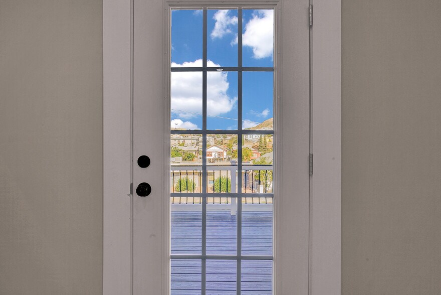 More Photos Of 1710 Montana Ave, El Paso Office For Sale