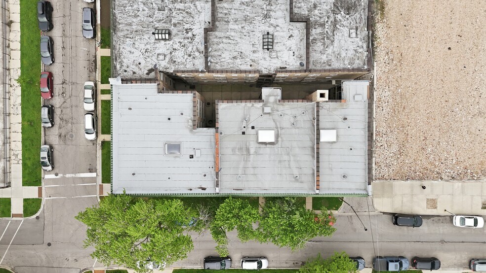 More Photos Of 4057 W School St, Chicago Apartments For Sale