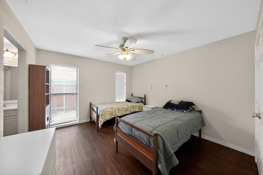 More Photos Of , Dallas Unknown For Sale