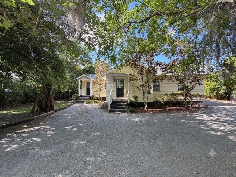 Primary Photo Of 1524 Ashley River Rd, Charleston Office For Sale