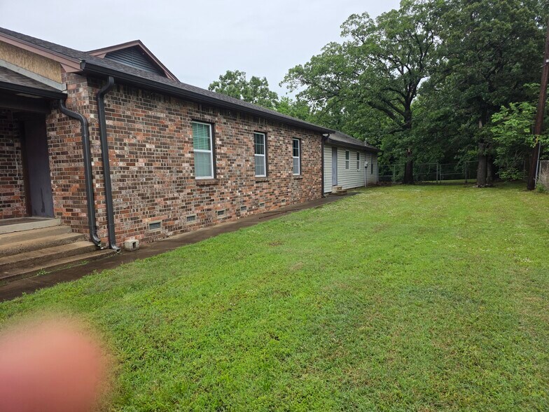 More Photos Of 8500 Frankoma Rd, Tulsa Religious Facility For Sale