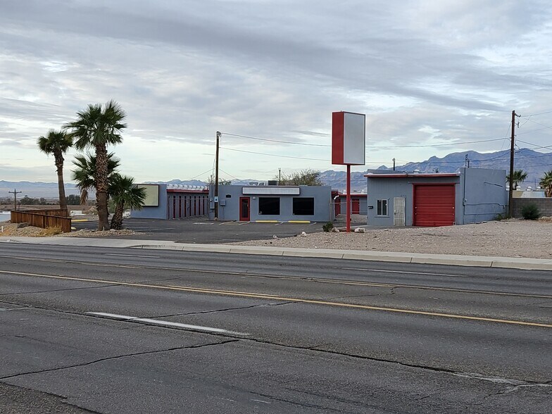 More Photos Of 2715 Highway 95, Bullhead City Self Storage For Lease