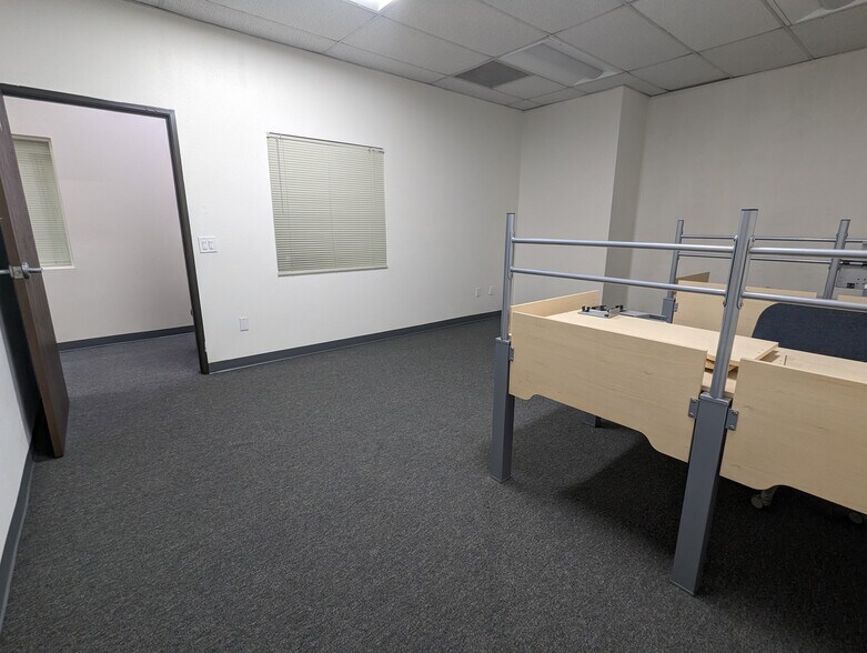 More Photos Of 14632 E Nelson Ave, City Of Industry Warehouse For Lease