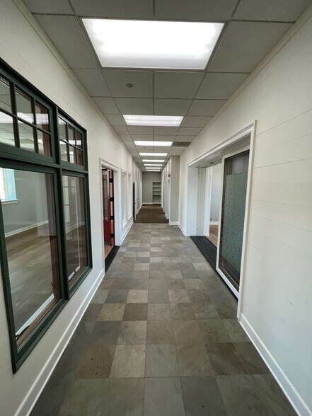 More Photos Of 1222-1226 Harris St, Charlottesville Office For Lease