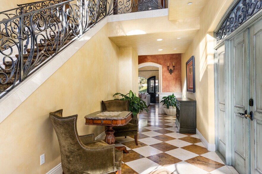 More Photos Of 1210 Arden Hills Ln, Sacramento Specialty For Sale