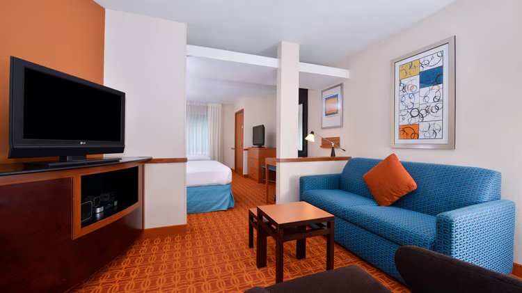 More Photos Of 920 Executive Way, Asheboro Hotel For Sale