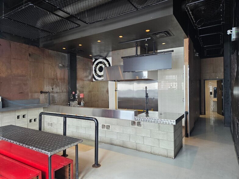 More Photos Of 1812-1814 Simcoe St N, Oshawa General Retail For Lease