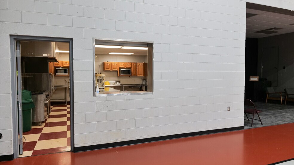 More Photos Of 690 Morgantown Rd, Uniontown Religious Facility For Sale