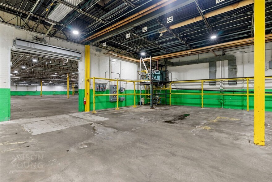 More Photos Of 300 S Main St, Mauldin Warehouse For Sale