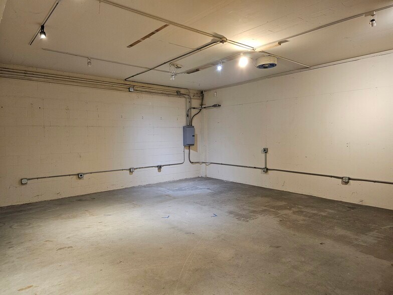 More Photos Of 912-950 41st Ave, Santa Cruz General Retail For Lease