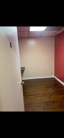 More Photos Of 4550 Kearny Villa Rd, San Diego Office For Sale