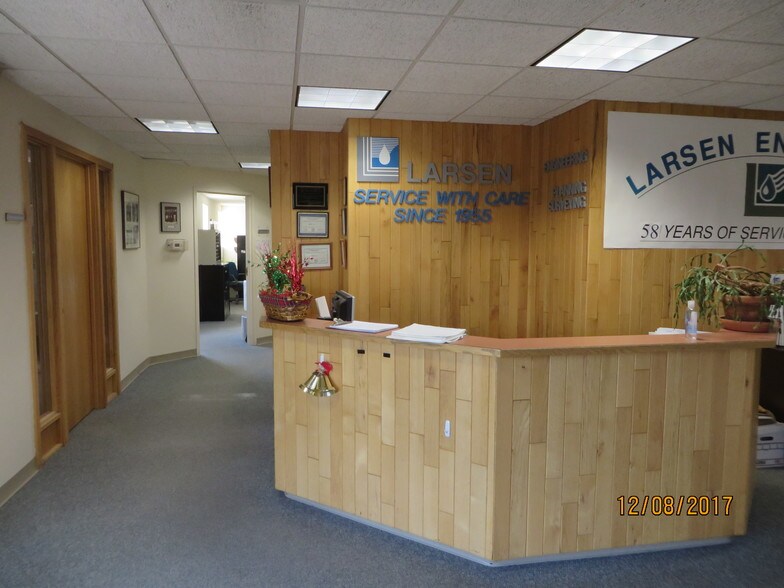 More Photos Of 700 W Metro Park, Rochester Coworking Space